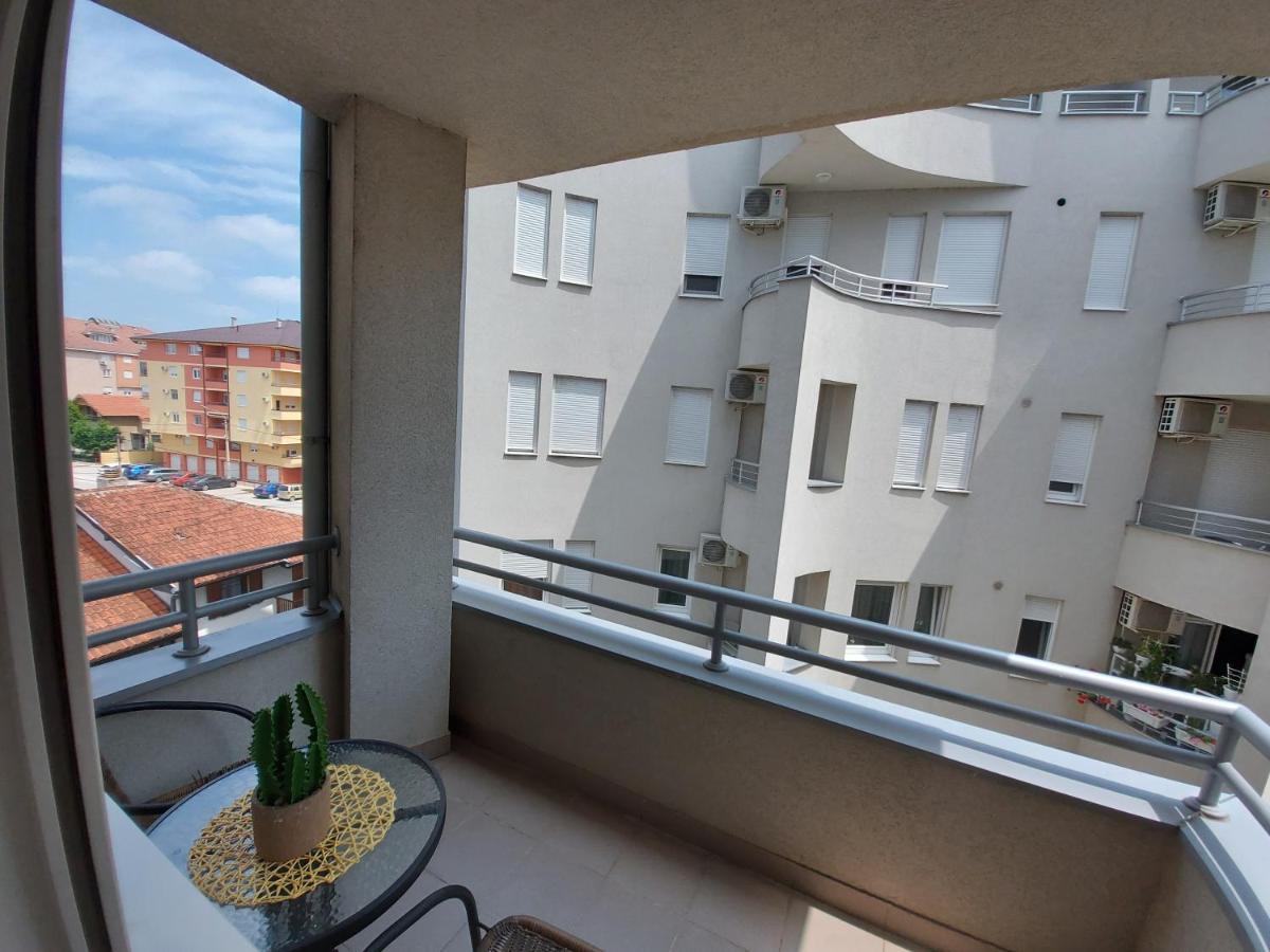 Royalwings Apartman Jagodina Bagian luar foto